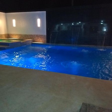 לטיסייה Hospedaje Casa Lucia מראה חיצוני תמונה